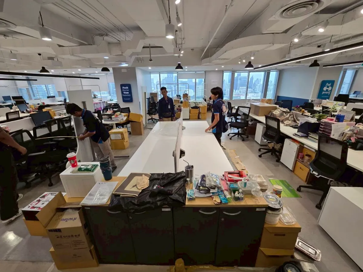 ผลงานการรื้อถอดขนย้ายประกอบติดตั้งเฟอร์นิเจอร์ 4