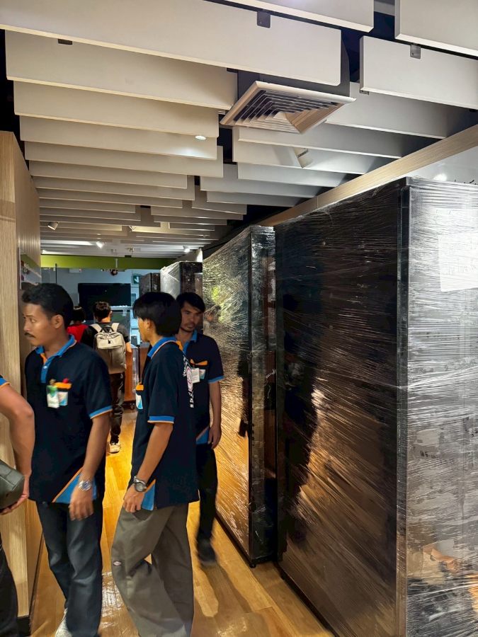 ผลงานขนย้ายตู้ Rack Server IT 8